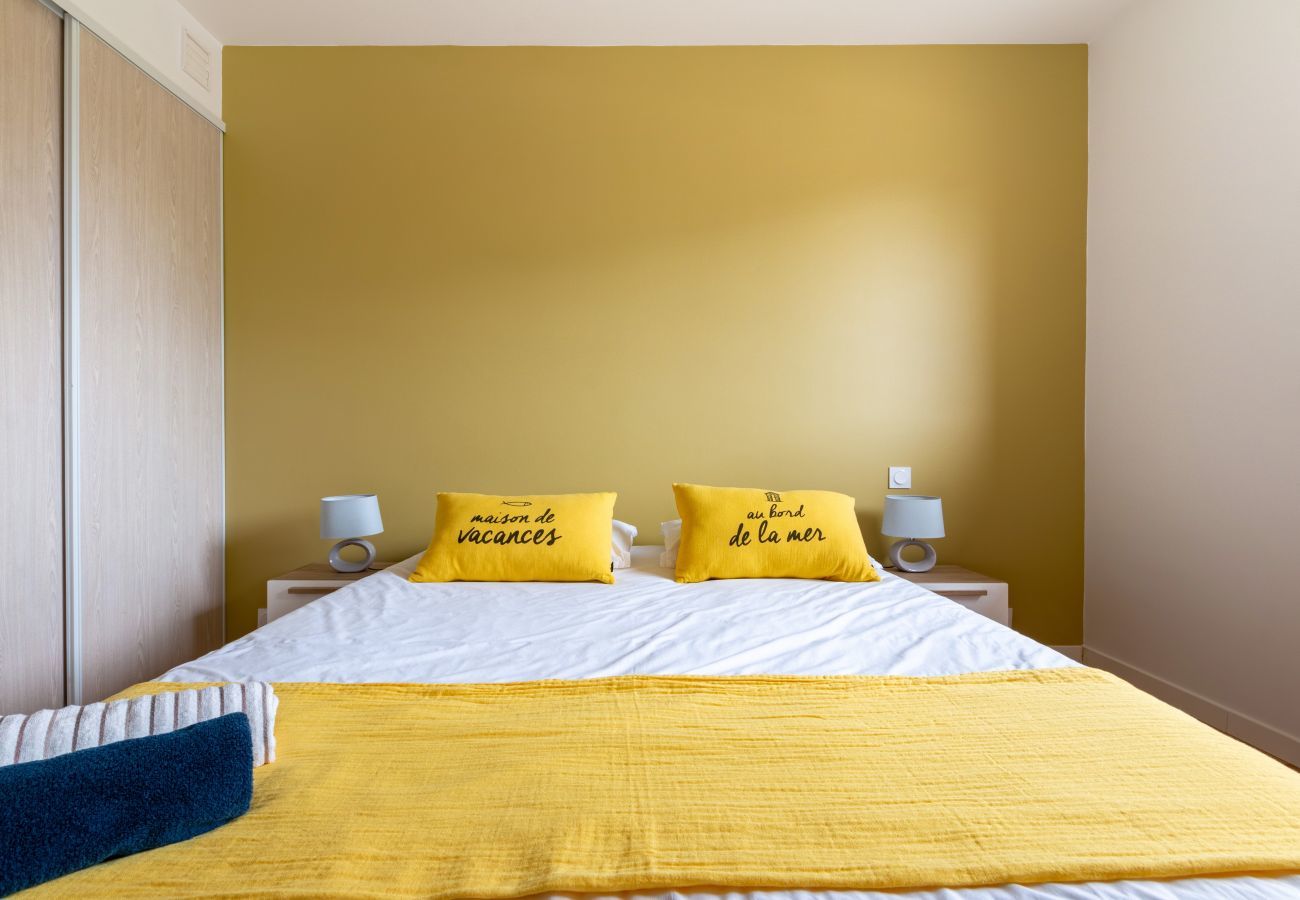 Ferienhaus in Arzon - Buntes Haus mit Whirlpool - 300m zum Strand