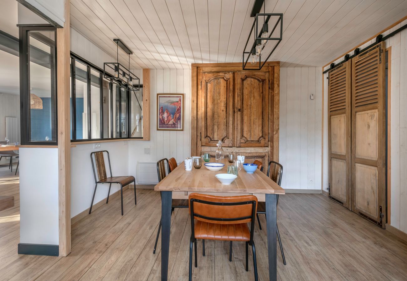 Ferienhaus in Arzon - Wohnzimmer für 11 - Garten - Arzon