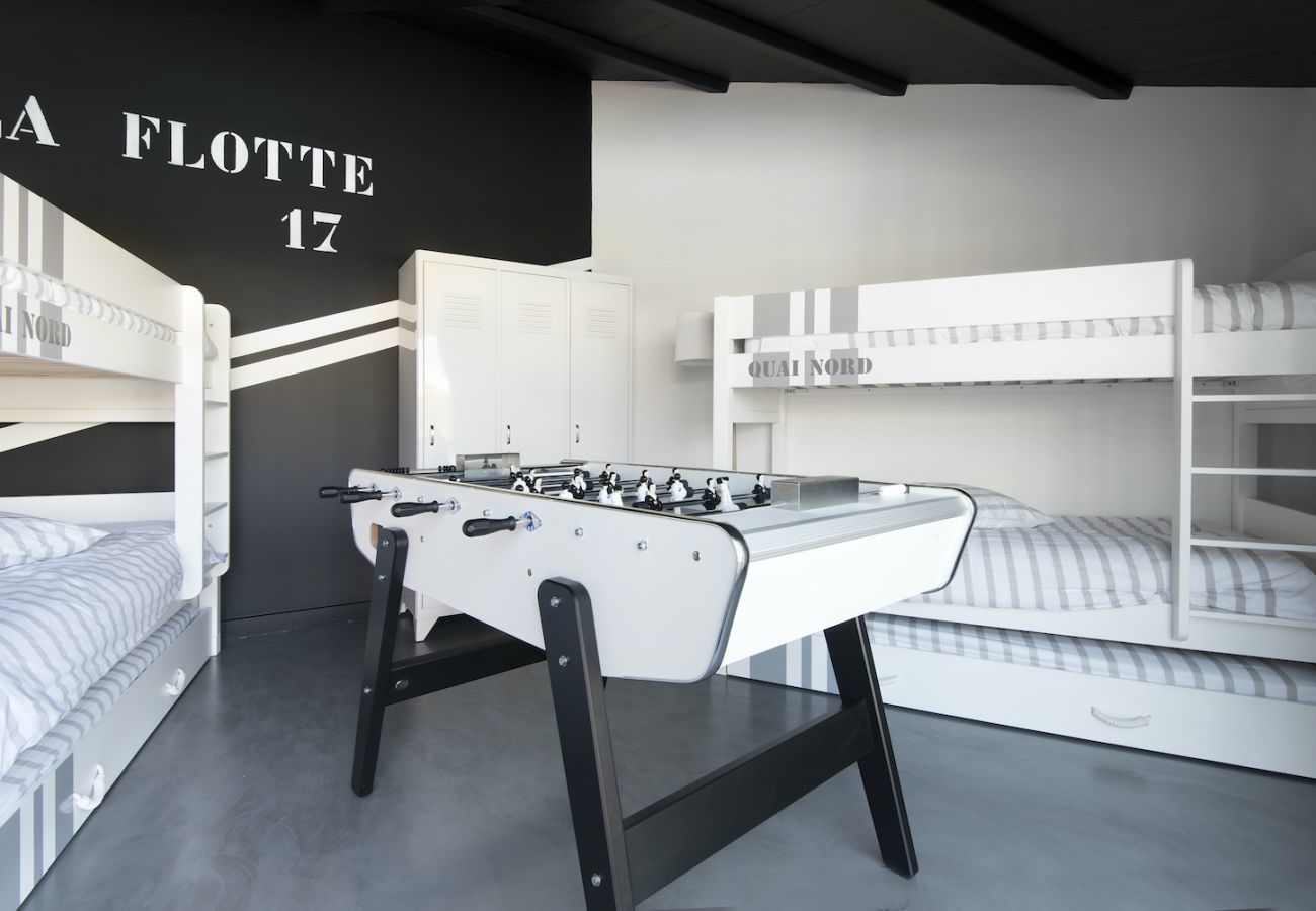 Ferienhaus in La Flotte - Villa für 12 mit Pool mit allem Komfort