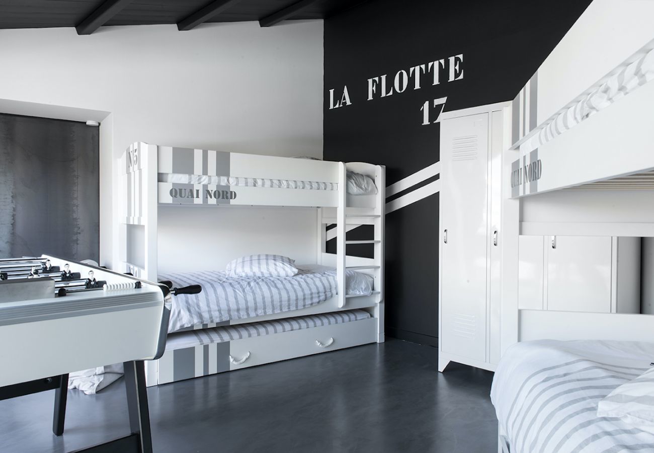 Ferienhaus in La Flotte - Villa für 12 mit Pool mit allem Komfort