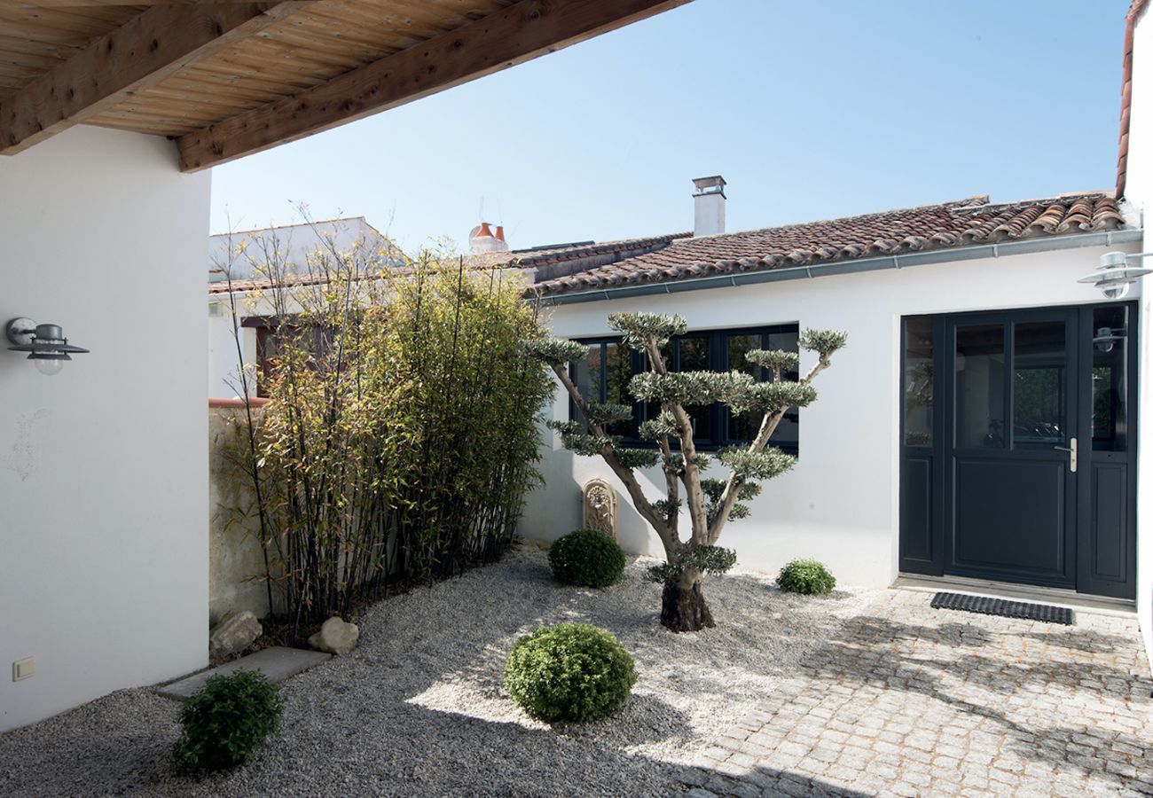 Ferienhaus in La Flotte - Villa für 12 mit Pool mit allem Komfort