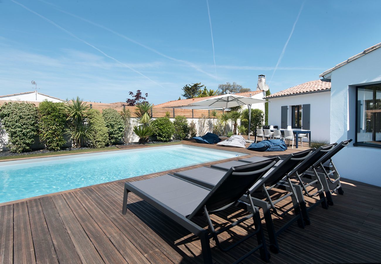 Ferienhaus in La Flotte - Villa für 12 mit Pool mit allem Komfort