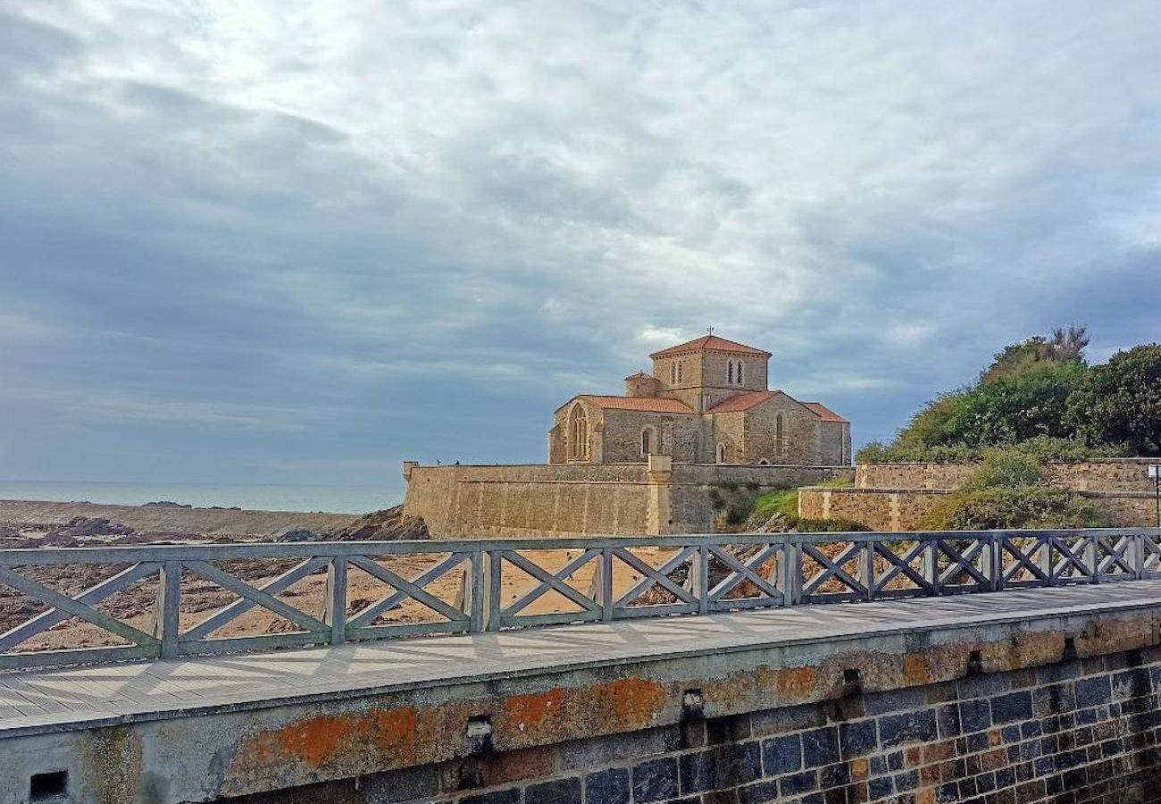 Ferienwohnung in Les Sables-d´Olonne -  Apartment für 4 Personen - Swimmingpool - Im Herzen von La Chaume