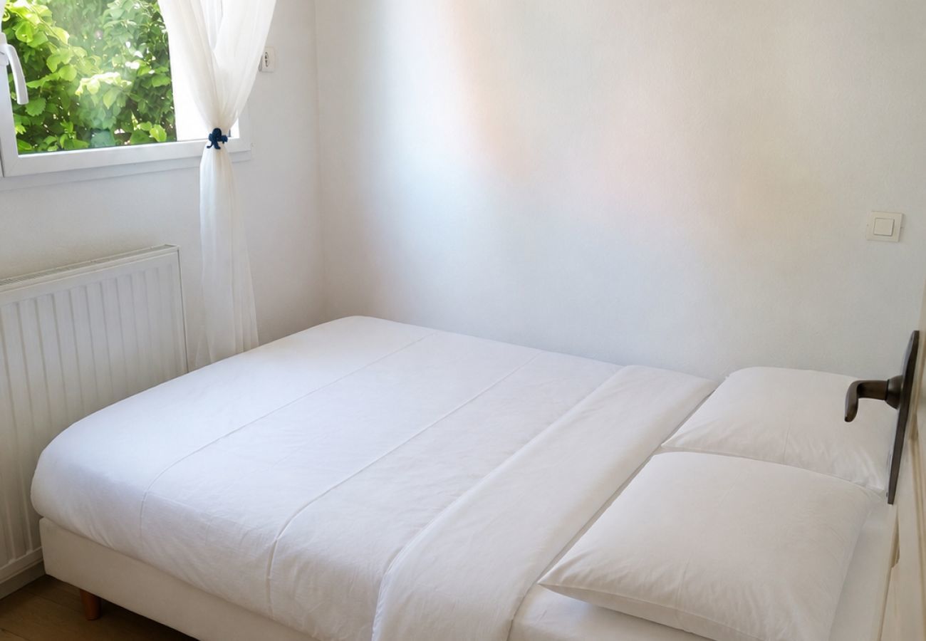 Ferienhaus in Saint-Nazaire - Haus für 6 mit Garten, 300 m vom Strand