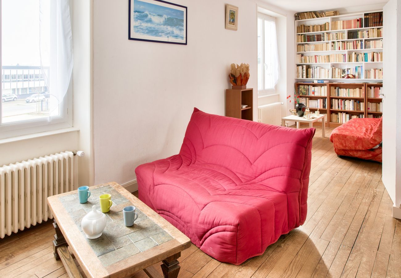 Ferienhaus in Le Guilvinec - 600m vom Strand entfernt, Haus für 6 mit Terrasse