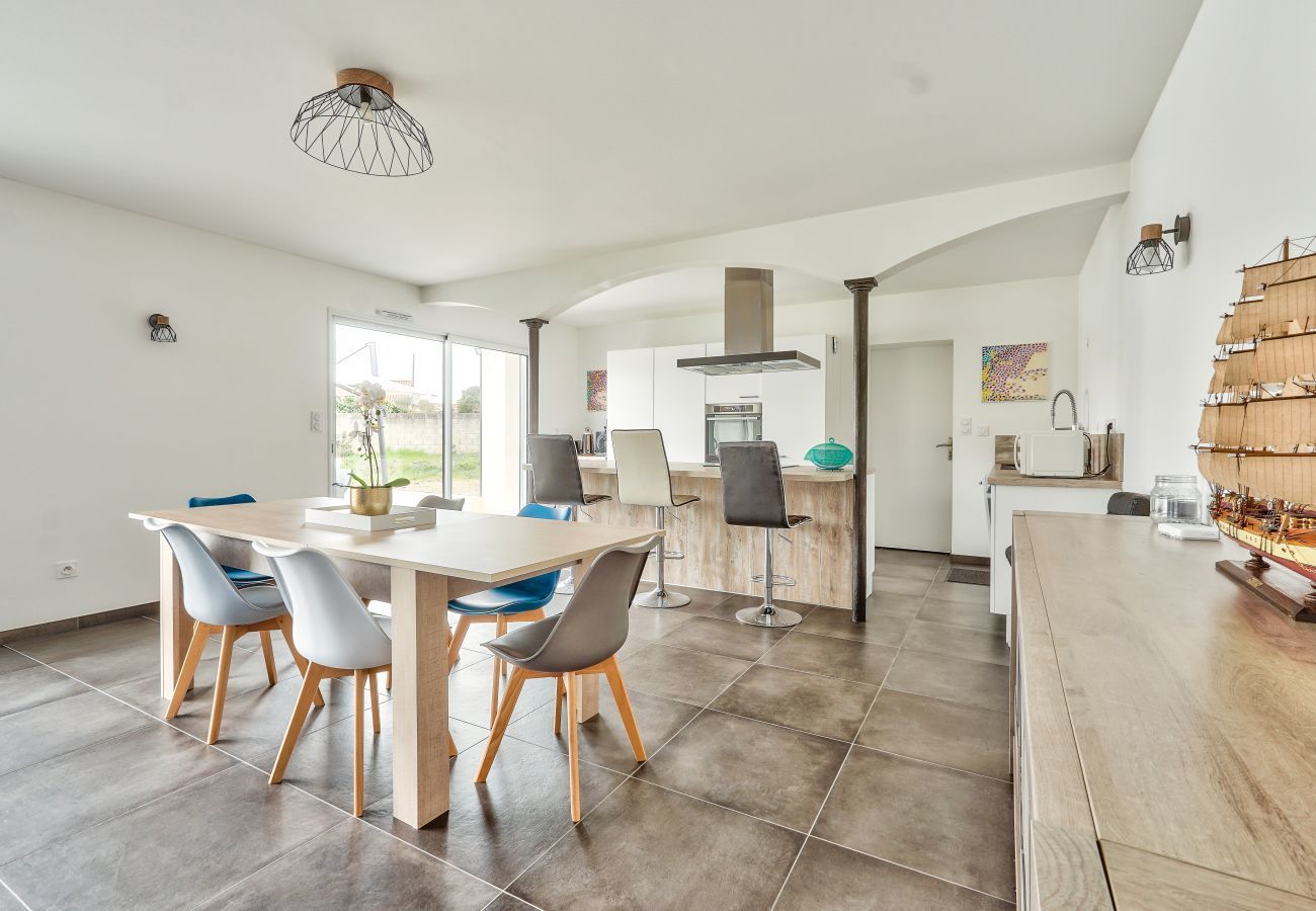 Ferienhaus in La Tranche-sur-Mer - 250 m zum Strand – Schönes Haus für 6