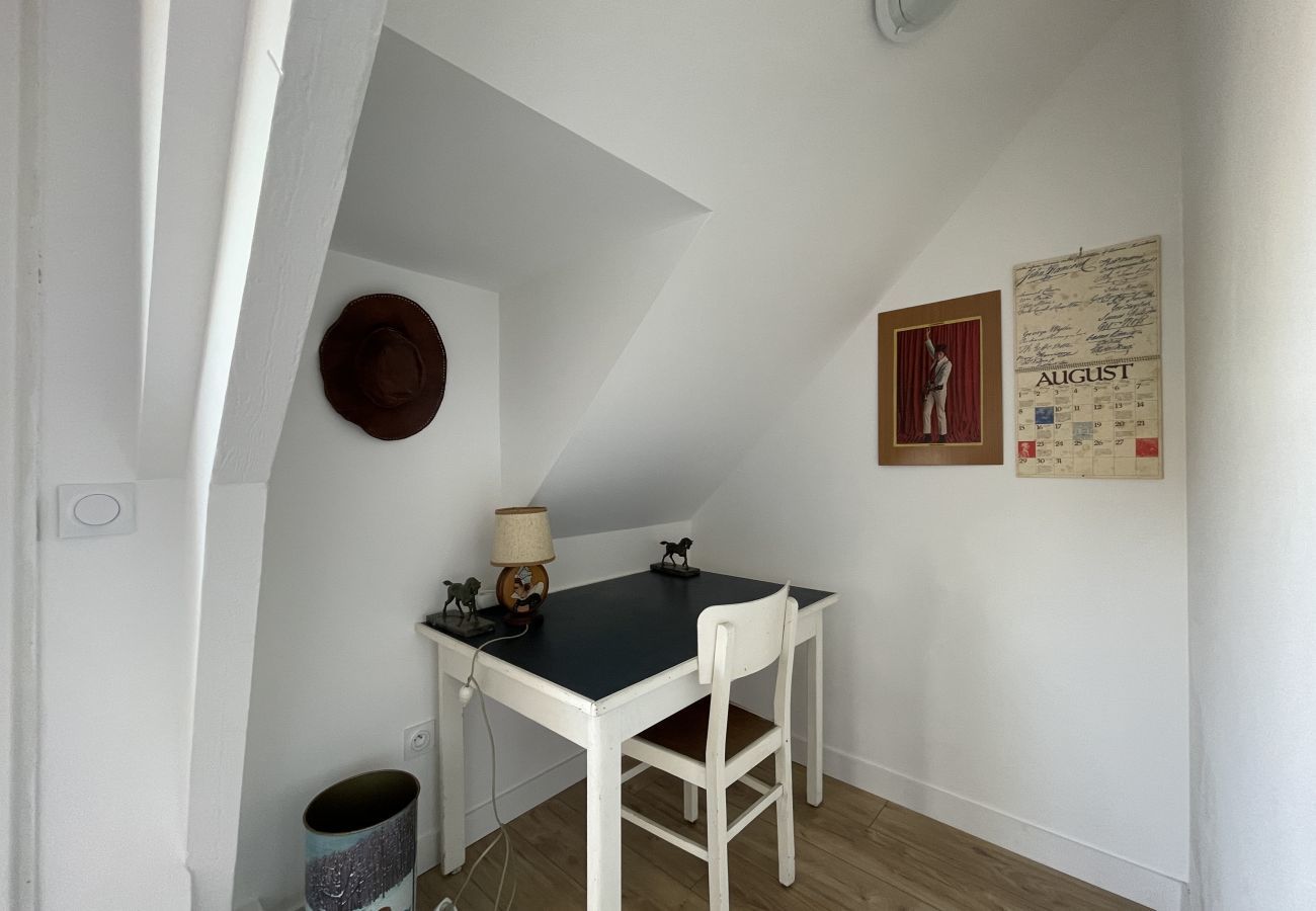 Ferienhaus in Le Tour-du-Parc -  Bretonisches Haus mit 4 Schlafzimmern in der Nähe von Stadt und Strand