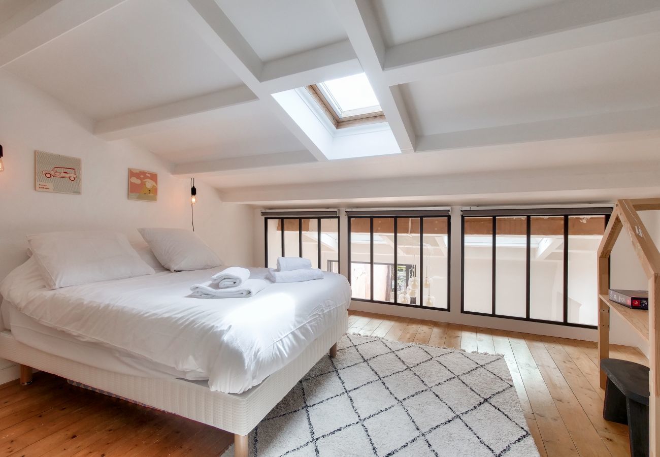 Ferienhaus in Le Bois-Plage-en-Ré - Schönes Haus mit schattigem Garten für 11