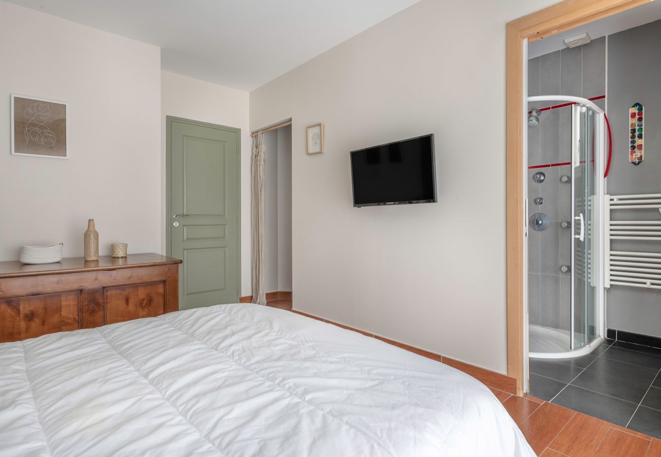Ferienhaus in Saint-Nazaire - Pool! Haus für 9