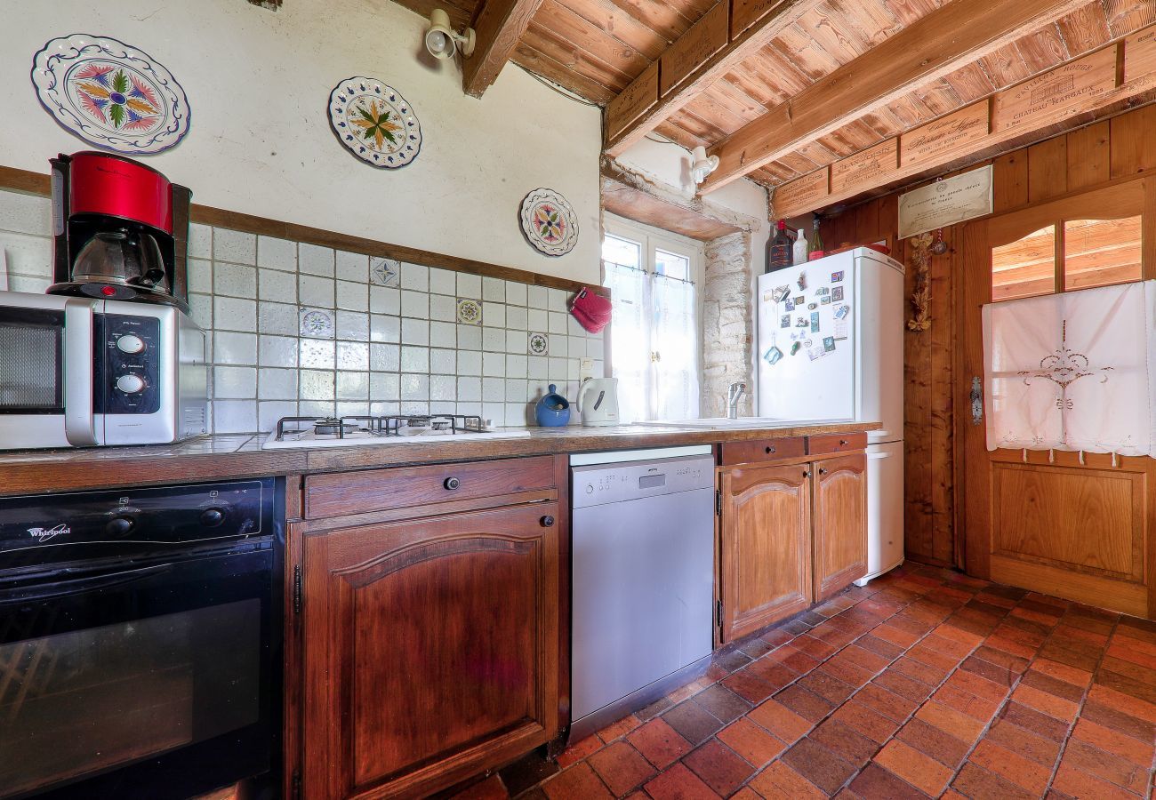 Ferienhaus in Le Bono - 20m vom Hafen von Le Bono, charmantes Haus für 6