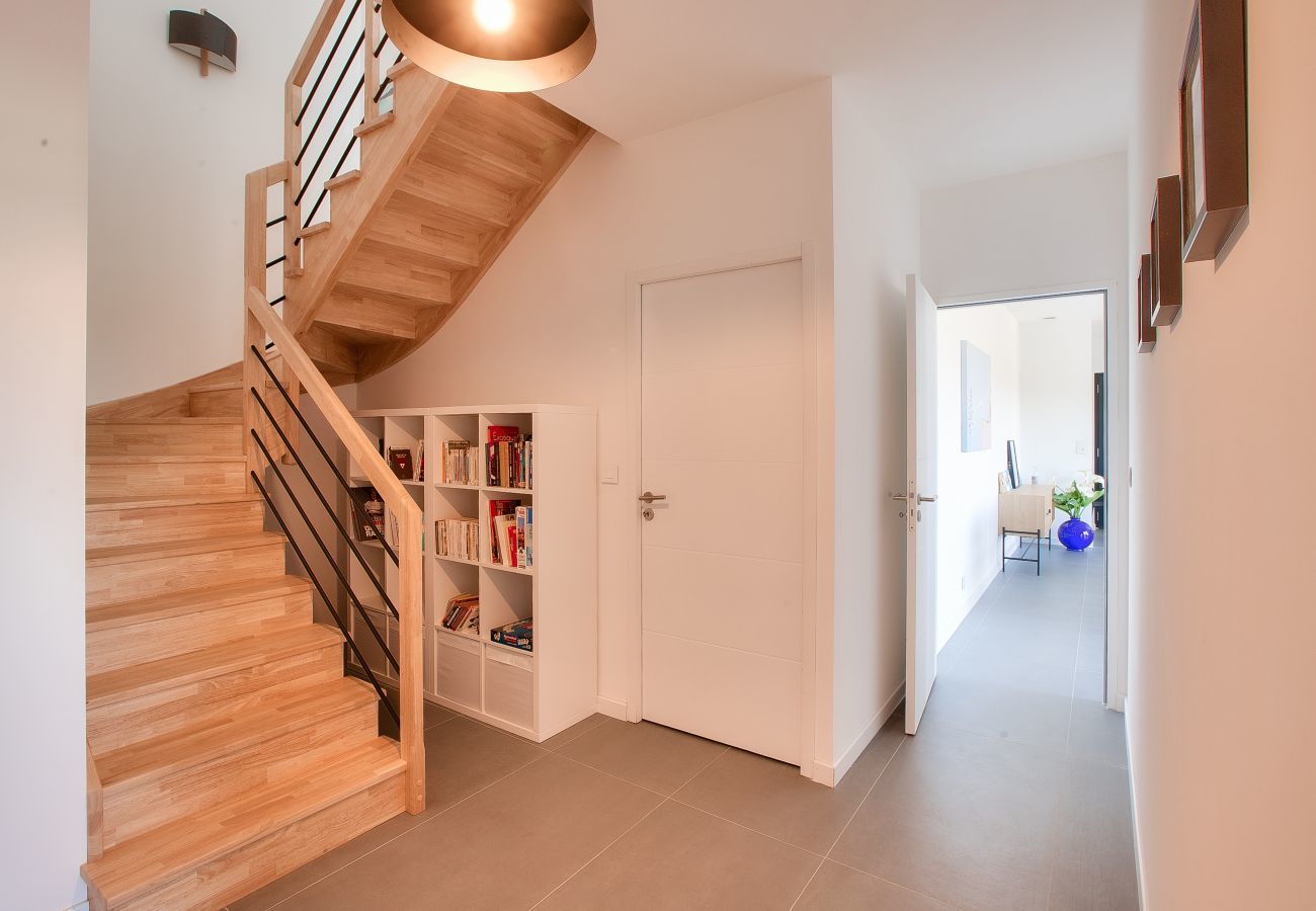 Ferienhaus in Pléneuf-Val-André - Neue Villa mit Pool Meerblick für 9
