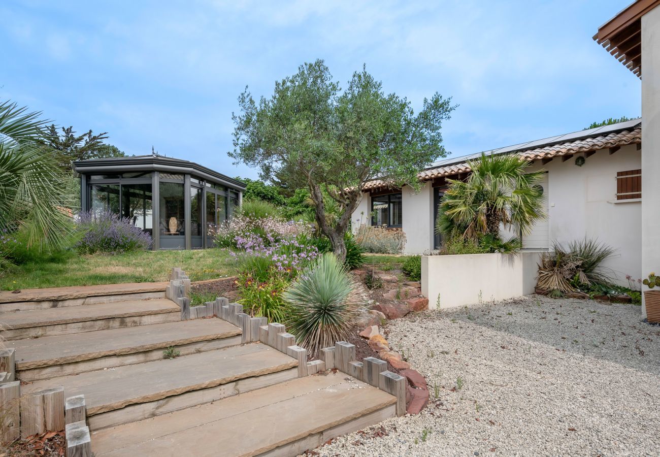 Ferienhaus in Préfailles - Villa mit Blick auf das Meer für 10 Personen in Préfailles
