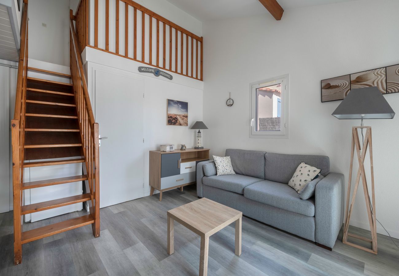 Ferienhaus in Saint-Michel-Chef-Chef - Haus mit Pool 200 m vom Strand entfernt