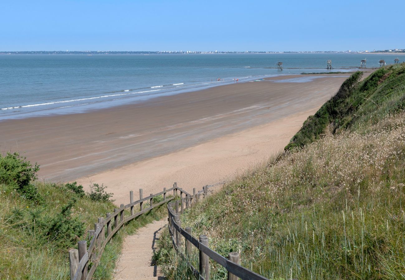 Ferienhaus in Saint-Michel-Chef-Chef - Haus mit Pool 200 m vom Strand entfernt