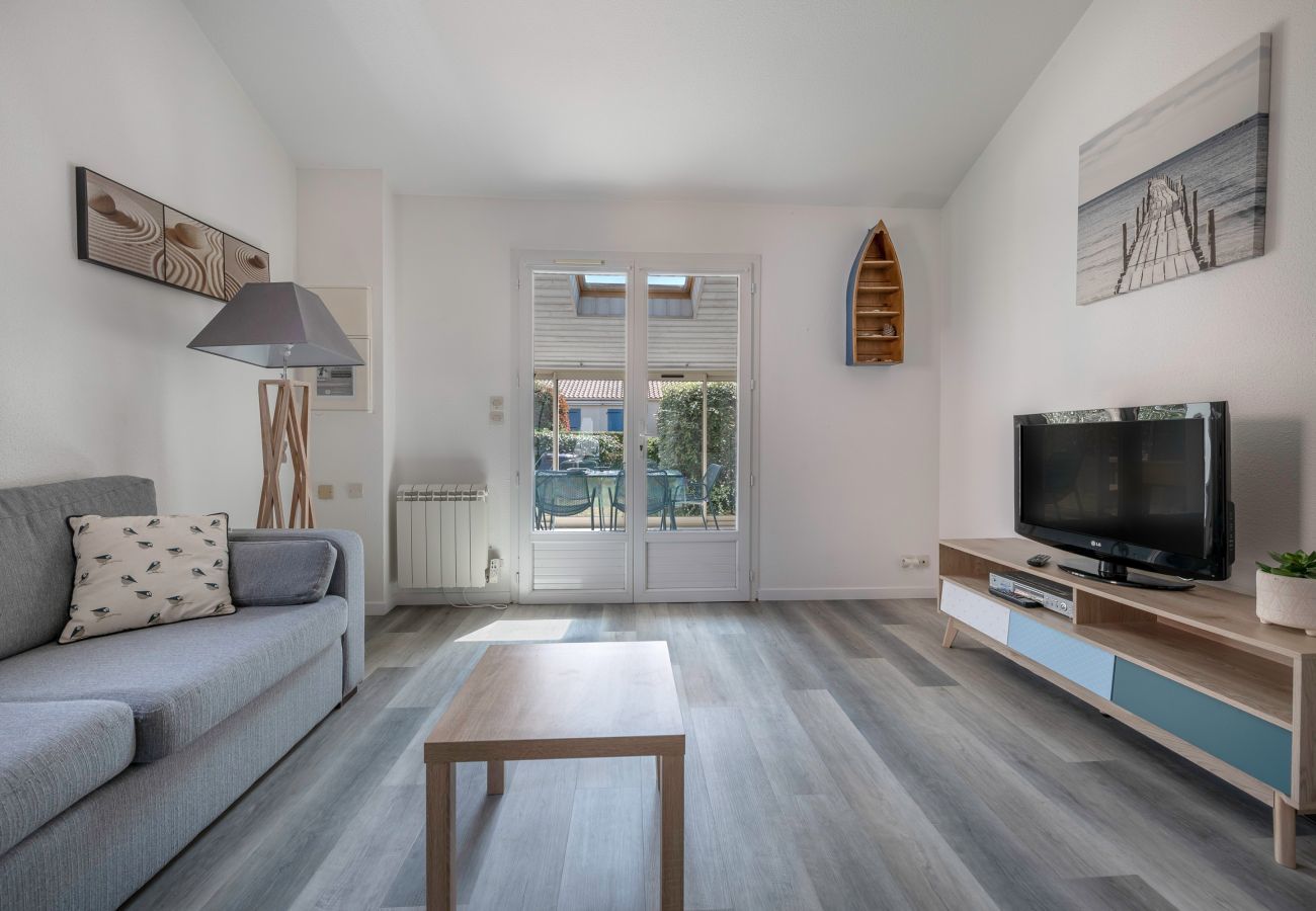 Ferienhaus in Saint-Michel-Chef-Chef - Haus mit Pool 200 m vom Strand entfernt