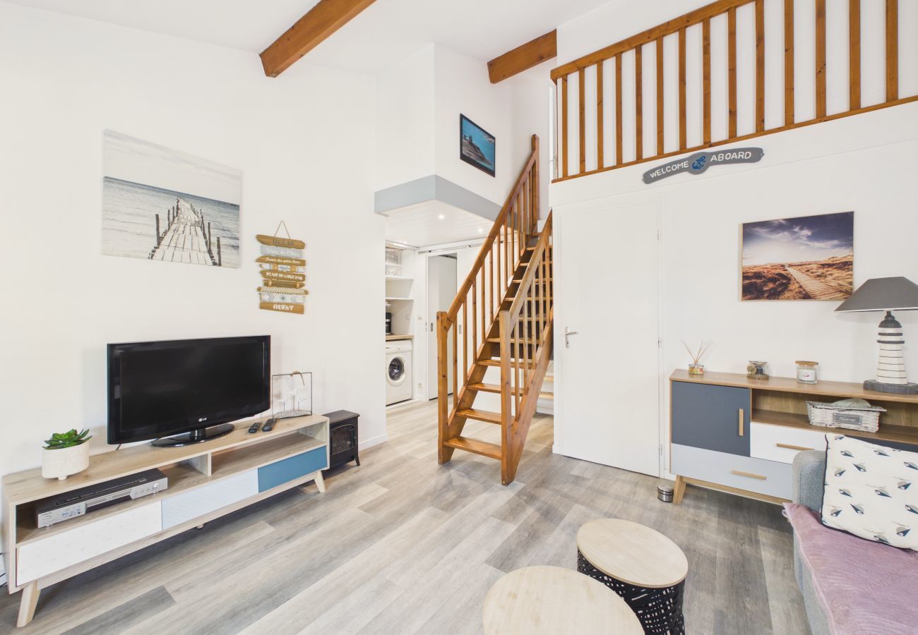 Ferienhaus in Saint-Michel-Chef-Chef - Haus mit Pool 200 m vom Strand entfernt