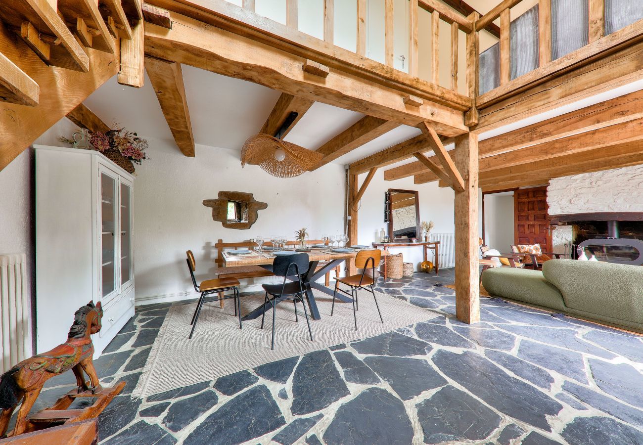 Ferienhaus in Plougoumelen - Wunderschönes Chaumière für 6 umgeben von Natur