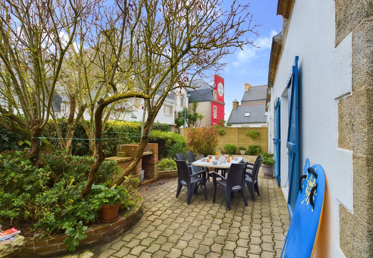 Ferienhaus in Treffiagat - Léchiagat - Haus am Hafen - 150 m vom Strand