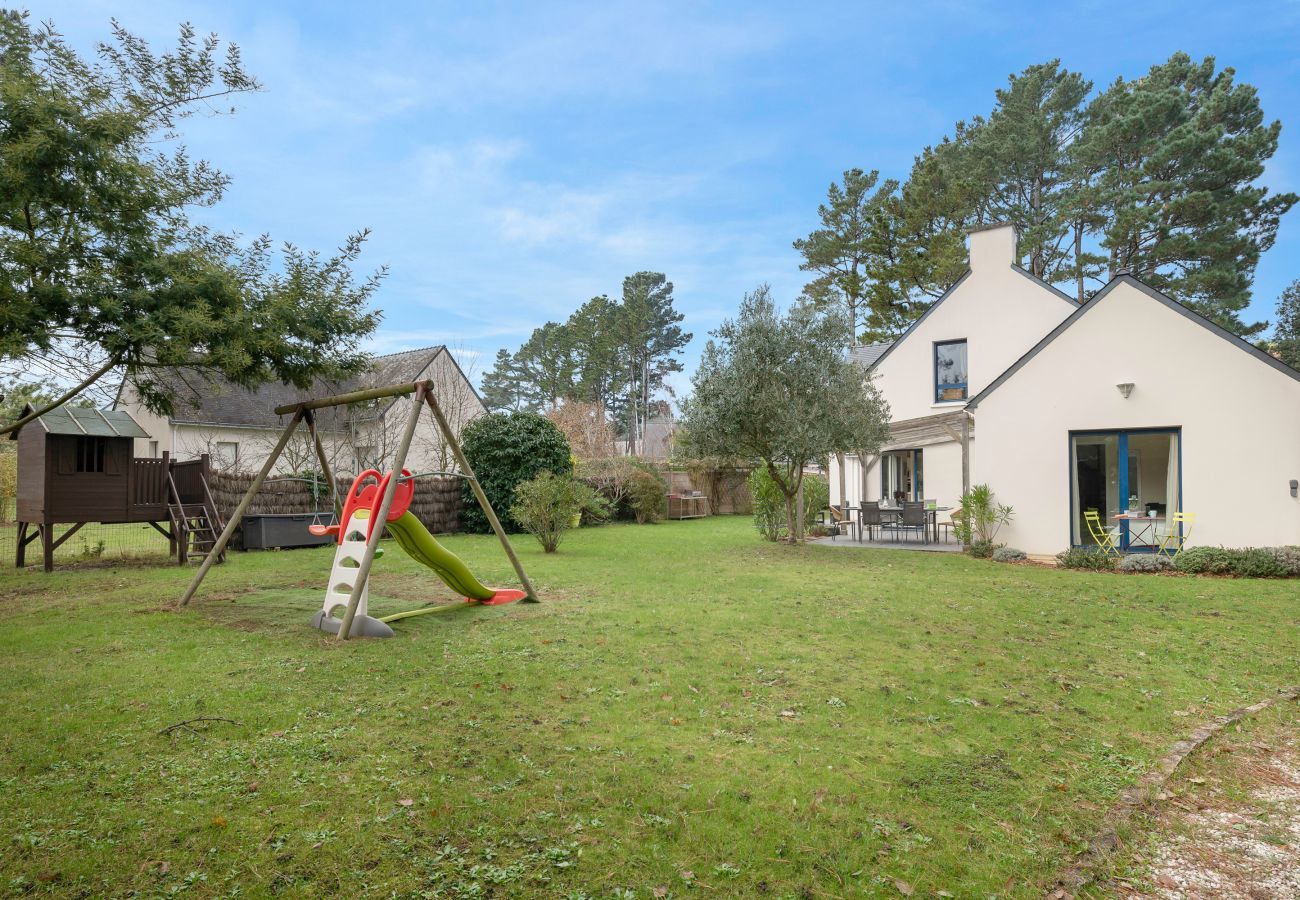 Ferienhaus in Mesquer -  Großes Familienhaus in Mesquer mit Garten