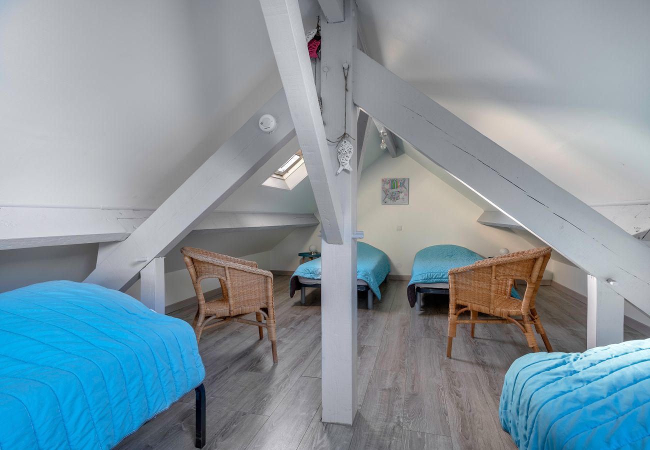Ferienhaus in La Turballe - Komfort-Aufenthalt mit Pool, 6 Erwachsene, 3 Kinder
