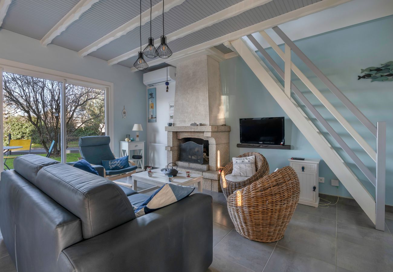 Ferienhaus in La Turballe - Komfort-Aufenthalt mit Pool, 6 Erwachsene, 3 Kinder