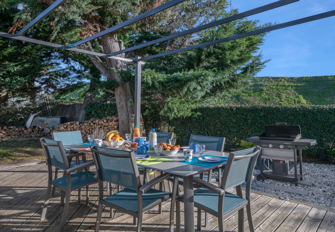 Ferienhaus in La Turballe - Komfort-Aufenthalt mit Pool, 6 Erwachsene, 3 Kinder