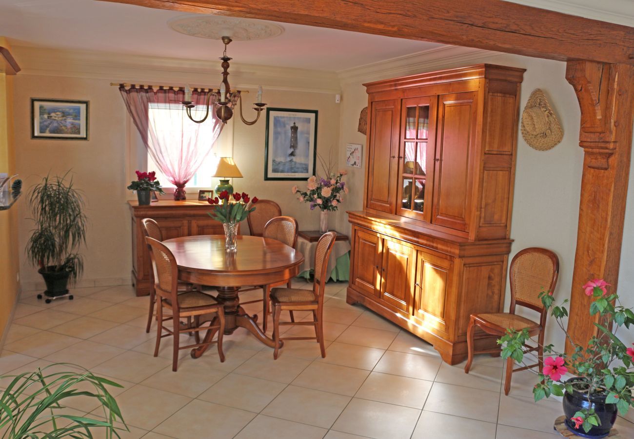 Ferienhaus in Le Pouliguen -  Schwimmbad - Familienhaus - 6 Personen