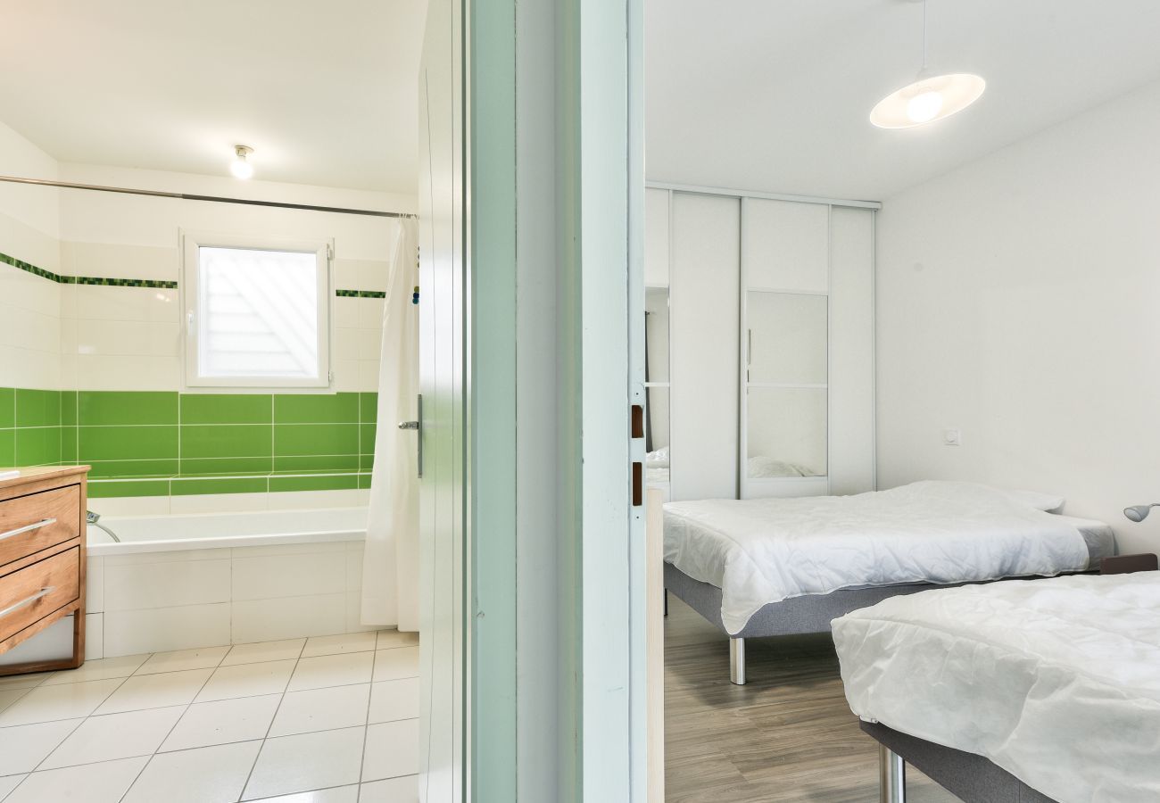 Ferienhaus in Arès -  Haus für 6 - Schwimmbad - 150 m vom Strand in Arès entfernt