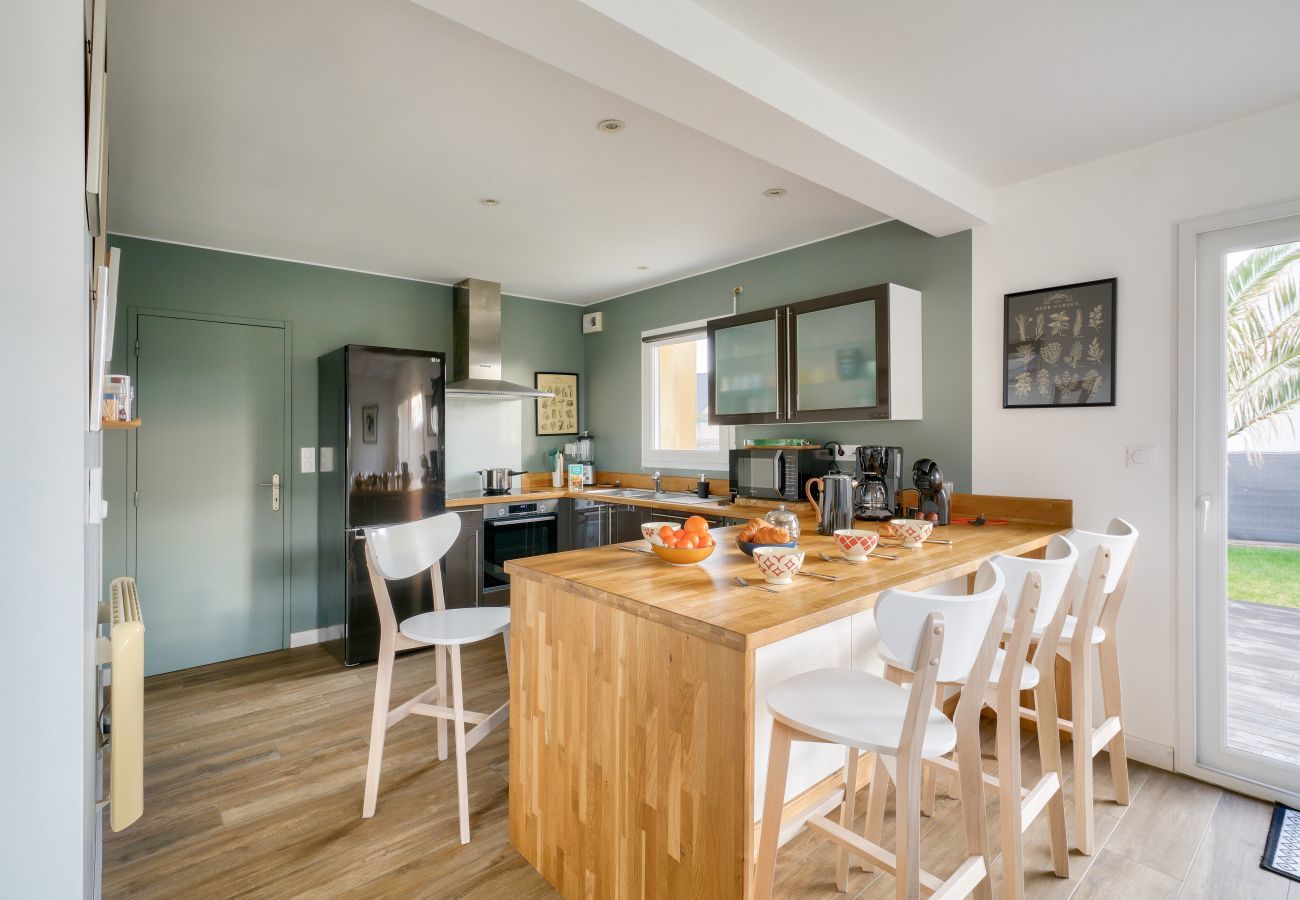 Ferienhaus in Plobannalec-Lesconil - Haus mit Pool für 8 - 500m zum Strand