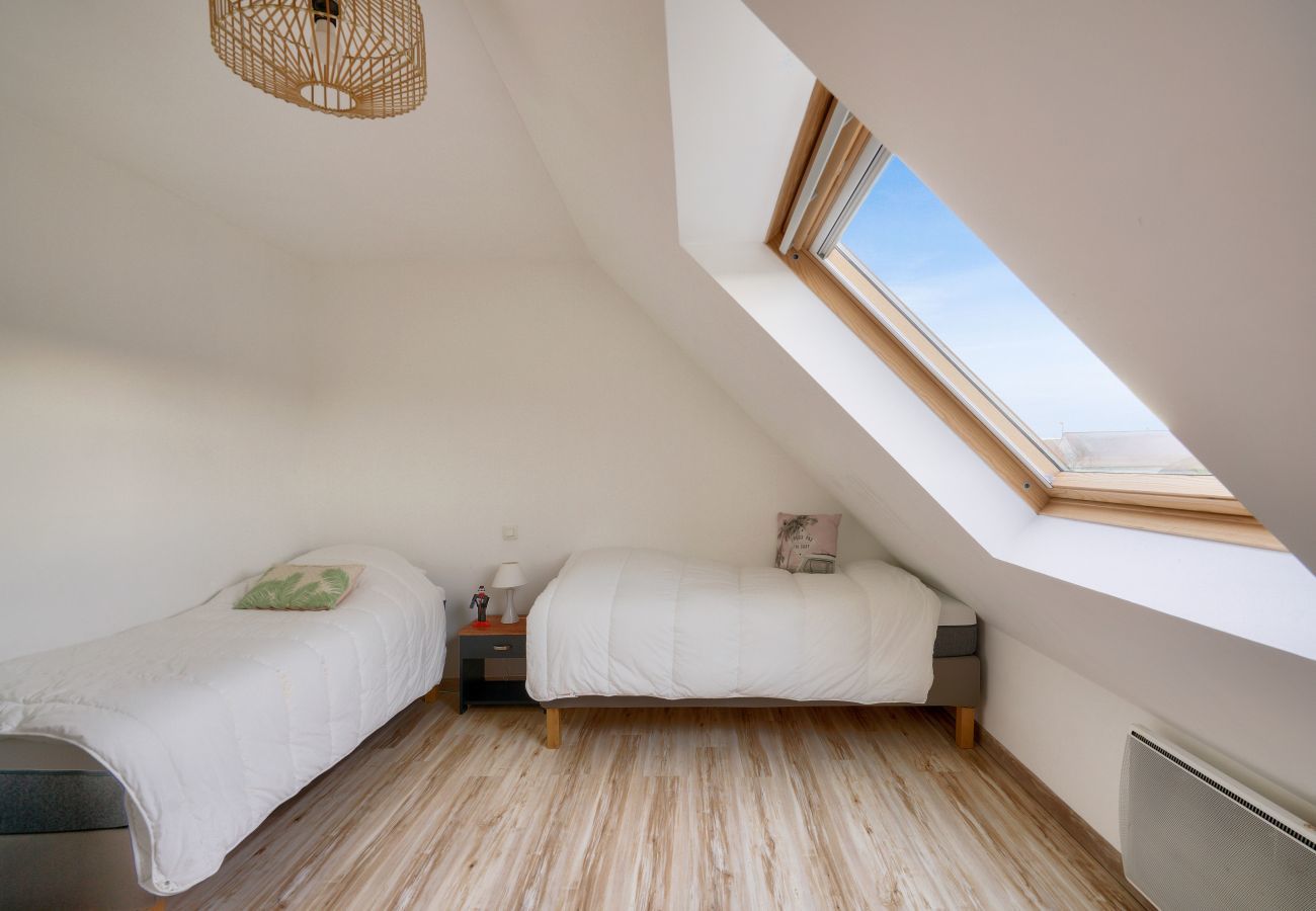 Ferienhaus in Plobannalec-Lesconil - Haus mit Pool für 8 - 500m zum Strand