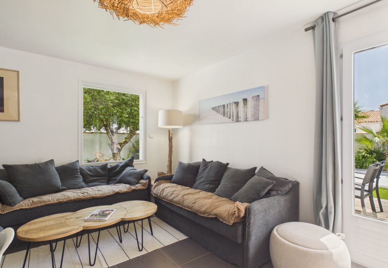 Ferienhaus in Saint-Martin-de-Ré - Haus mit Pool für 4 Erwachsene und 2 Kinder