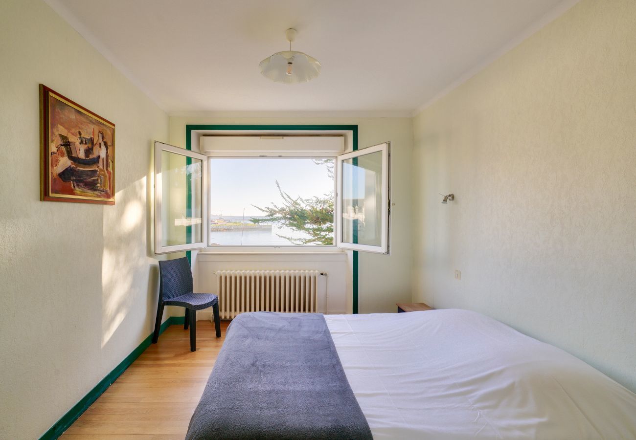 Ferienhaus in Plobannalec-Lesconil - Blick auf den Hafen - Haus für 10 mit Garten