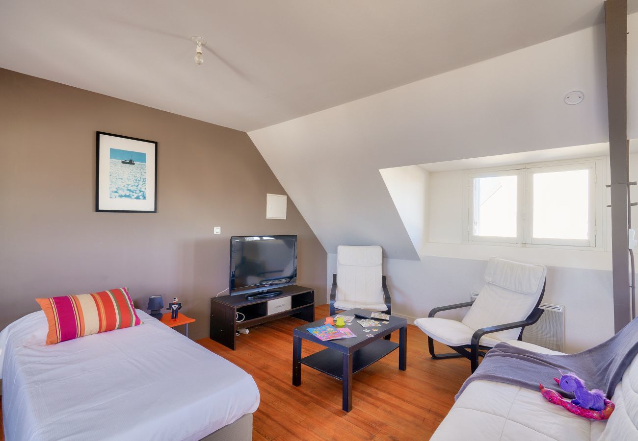 Ferienhaus in Plobannalec-Lesconil - Blick auf den Hafen - Haus für 10 mit Garten