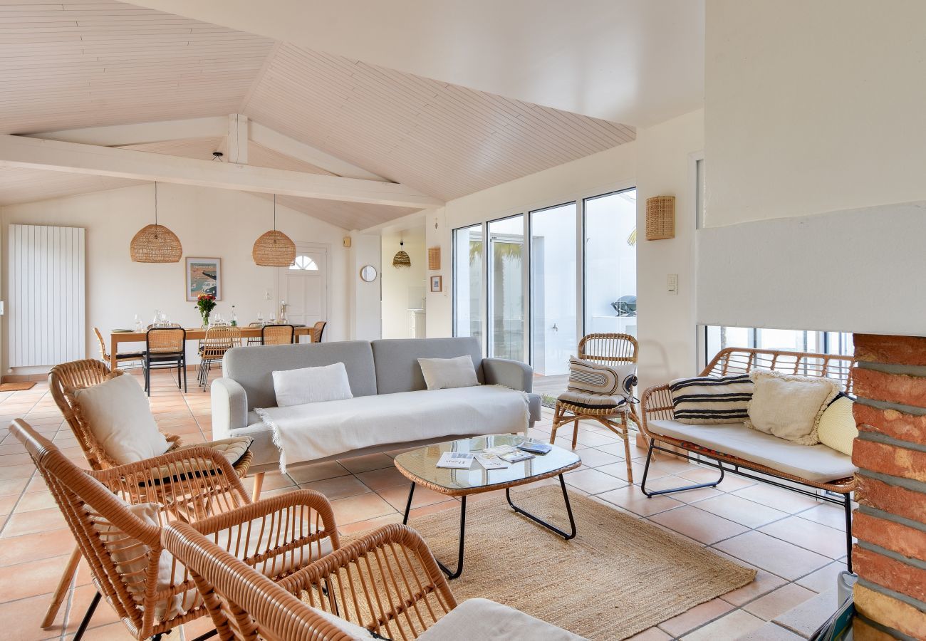 Ferienhaus in Noirmoutier-en-l´Ile - Haus für 14 - 150 m zum Strand von La Clère