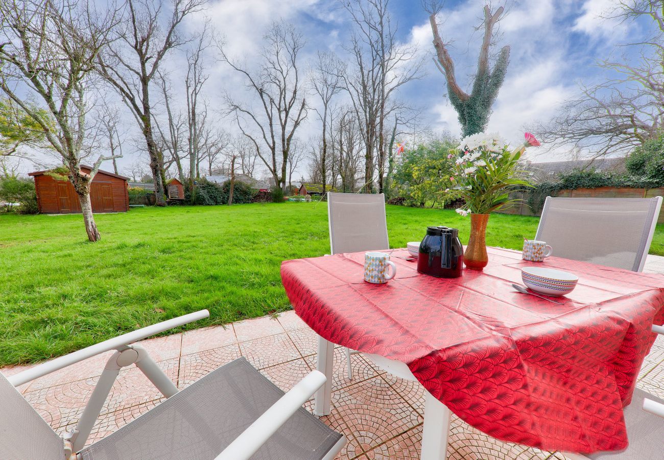 Ferienhaus in Le Tour-du-Parc - Haus 4 Schlafzimmer und Garten - Tour du Parc