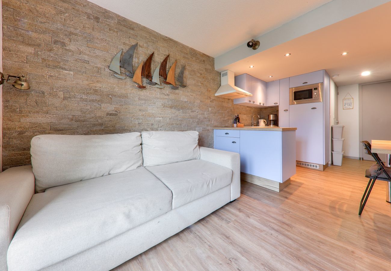 Ferienwohnung in Arzon - A 250 m del puerto - Piscina - 2 adultos y 3 niños