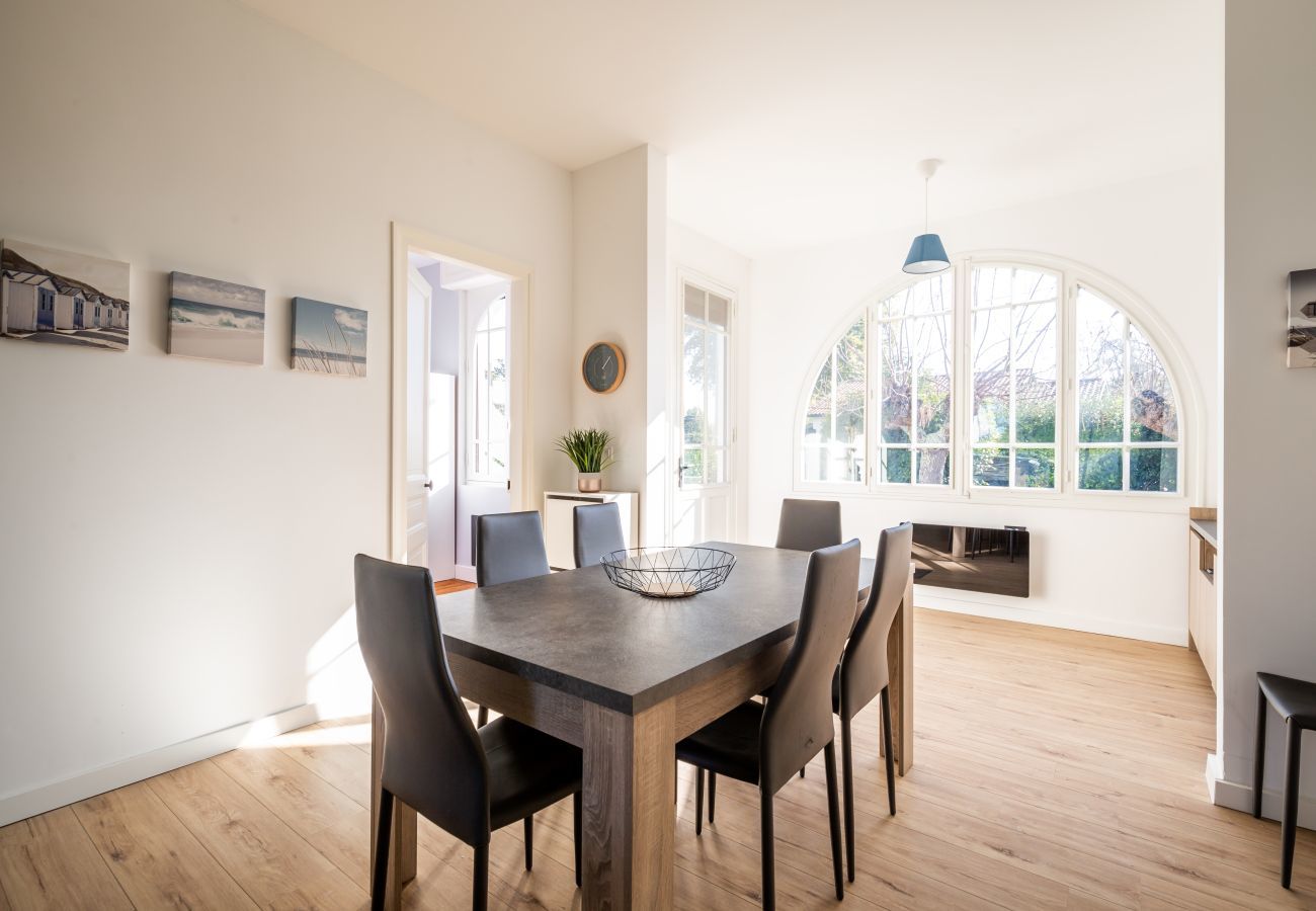 Ferienhaus in Andernos-les-Bains - 150m vom Strand, Haus mit Garten für 9