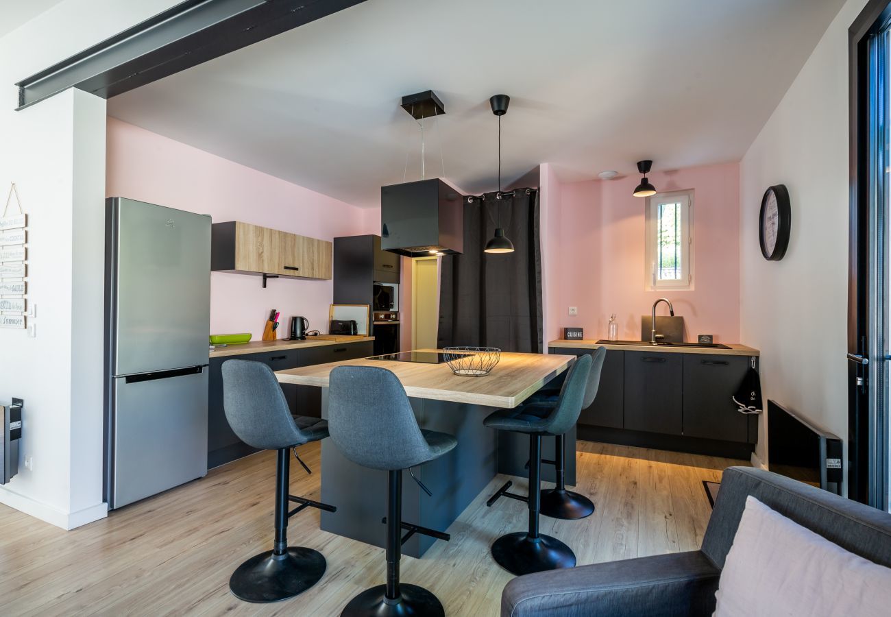 Ferienhaus in Andernos-les-Bains - 150m vom Strand, Haus mit Garten für 9