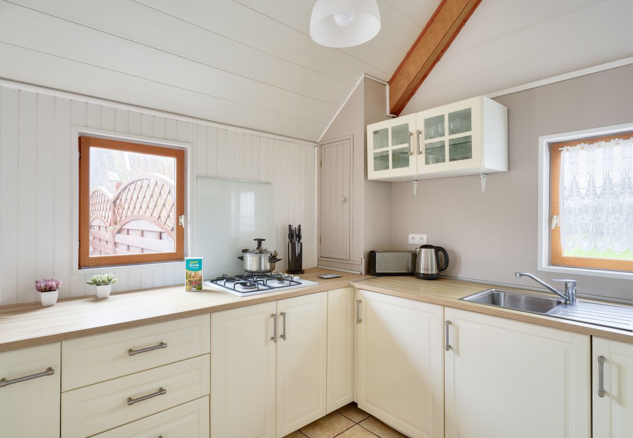 Chalet in Loctudy - 800m vom Strand, gemütliches Chalet für 4 Personen
