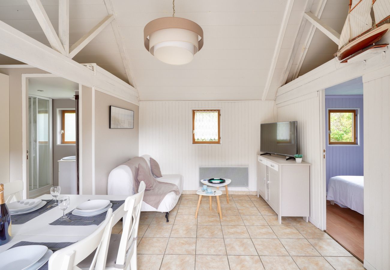 Chalet in Loctudy - 800m vom Strand, gemütliches Chalet für 4 Personen