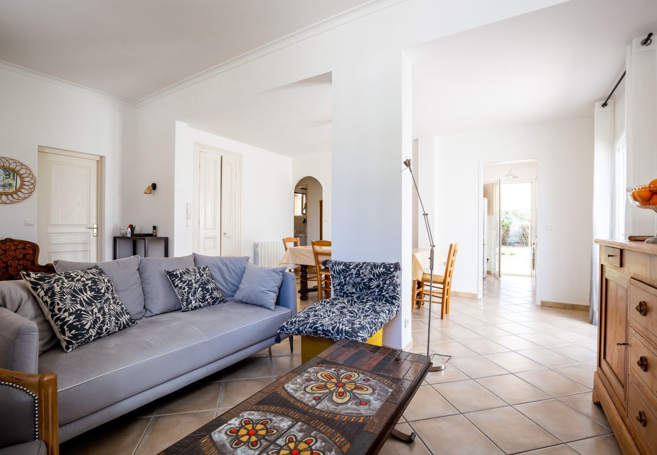 Ferienhaus in Andernos-les-Bains - 250 m zum Strand - Haus mit Garten für 4