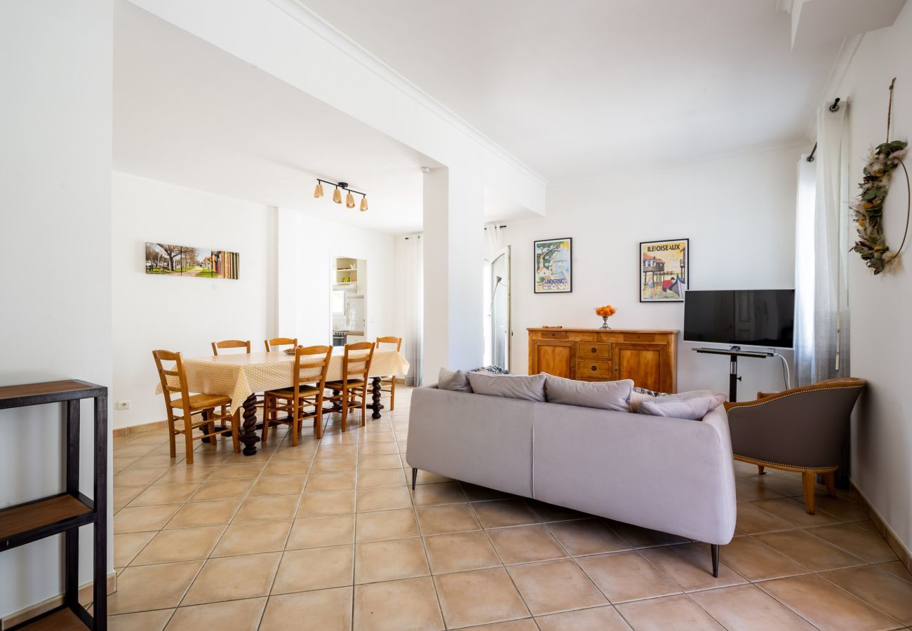 Ferienhaus in Andernos-les-Bains - 250 m zum Strand - Haus mit Garten für 4