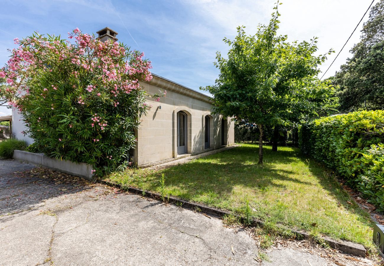 Ferienhaus in Andernos-les-Bains - 400m vom Strand entfernt, Haus für 12 mit Pool