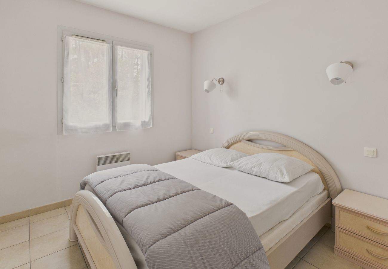 Ferienhaus in Lanton - 1km Strand- Bassin d'Arcachon- Haus für 6
