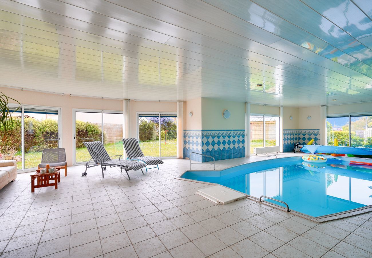 Ferienhaus in Loctudy - Hallenbad - Sauna - Haus für 9 in Loctudy