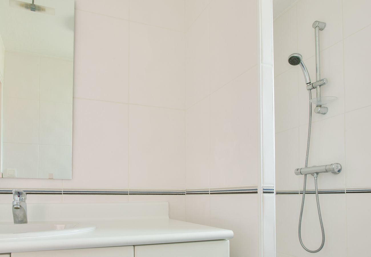 Ferienwohnung in Fouesnant -  In der Nähe von Stränden und Geschäften, Apartment für 4 Personen