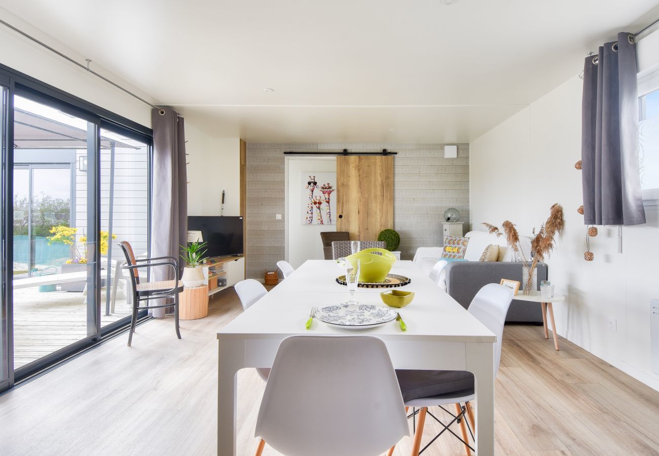Chalet in Bretignolles-sur-Mer - Ruhiges Anwesen mit Pool - Chalet für 6