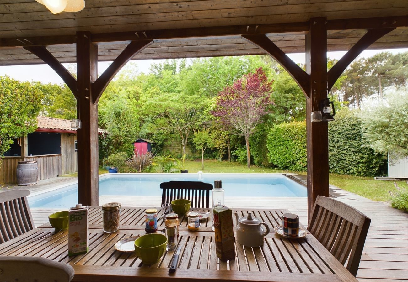 Ferienhaus in Lanton - Pool und Heiterkeit - Haus für 6 Personen