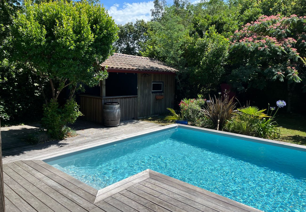 Ferienhaus in Lanton - Pool und Heiterkeit - Haus für 6 Personen