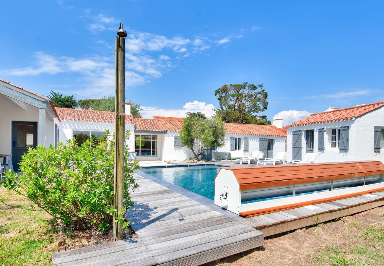 Ferienhaus in Noirmoutier-en-l´Ile - Schöner Pool - 300 m vom Strand entfernt